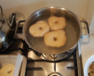 bagels boiling