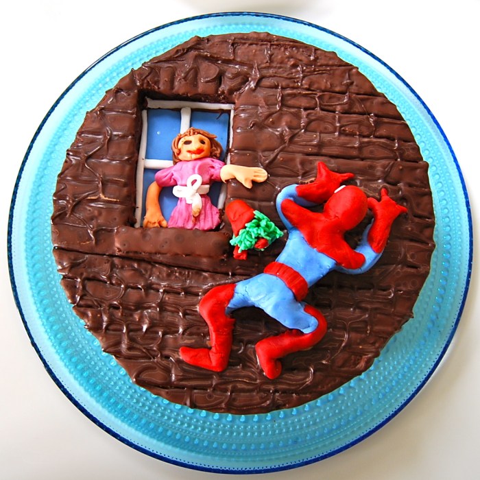 Spiderman cake