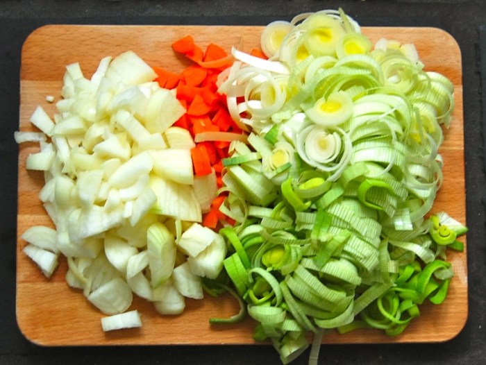 Baeckeoffe vegetables cut