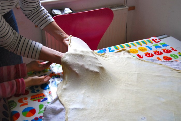 Strudel pastry pulling 2