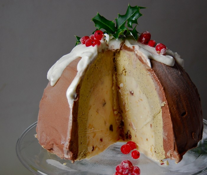 Cassata ice cream bomb open 2