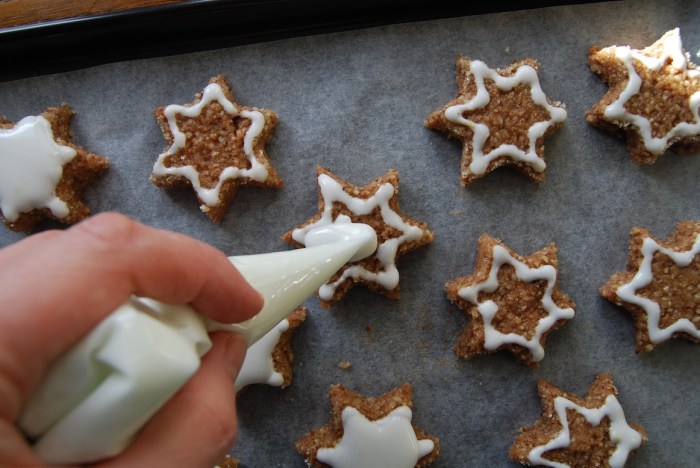 Cinnamon stars fancy decorating