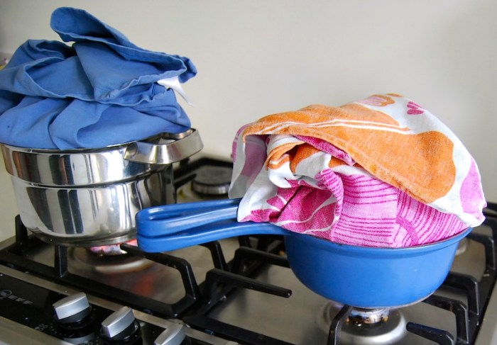 Dampfnudeln two pots