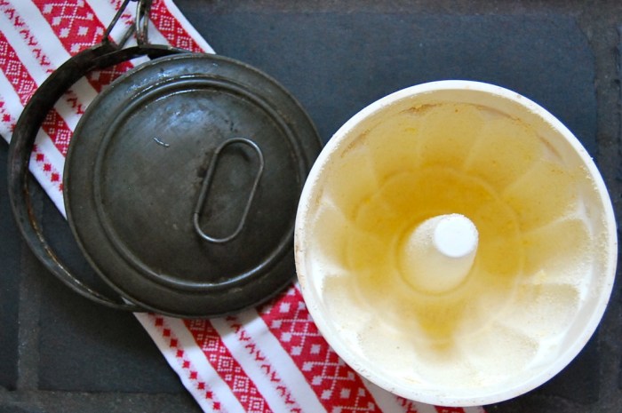 Panettone pudding form