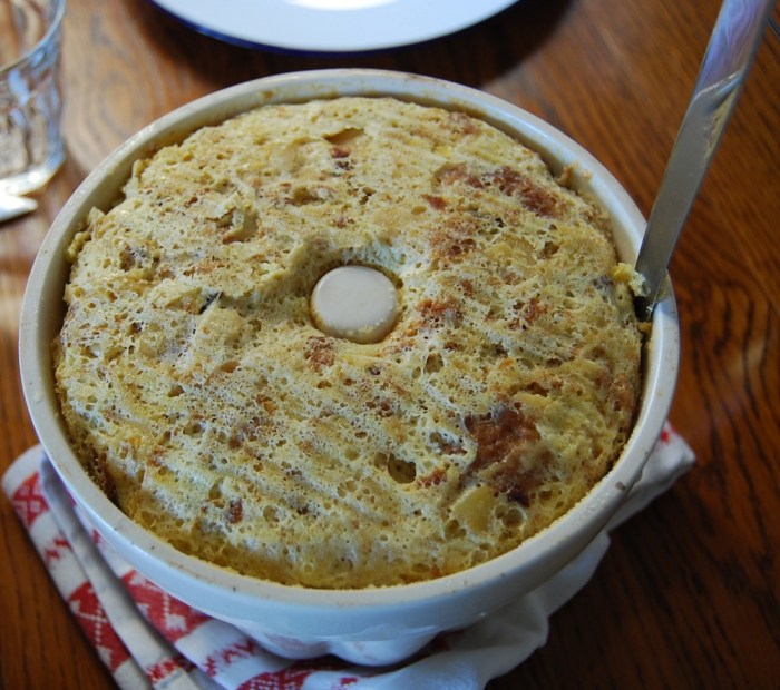 Panettone pudding loosening