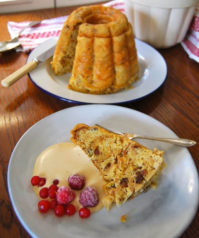 Panettone pudding slice