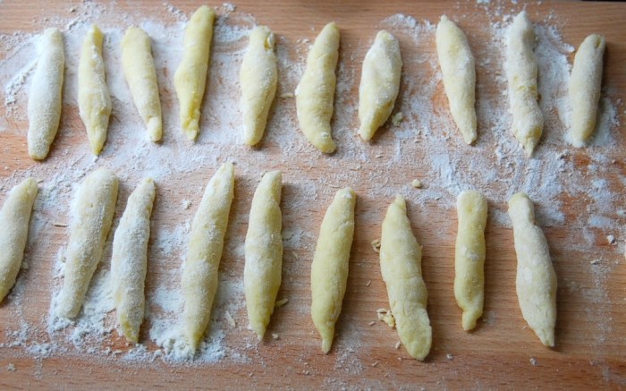 Schupfnudeln rolled out