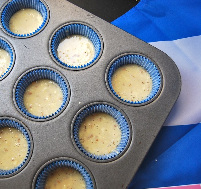 filling muffin tray - Ginger&Bread