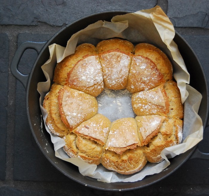 sourdough couronne in dutch oven
