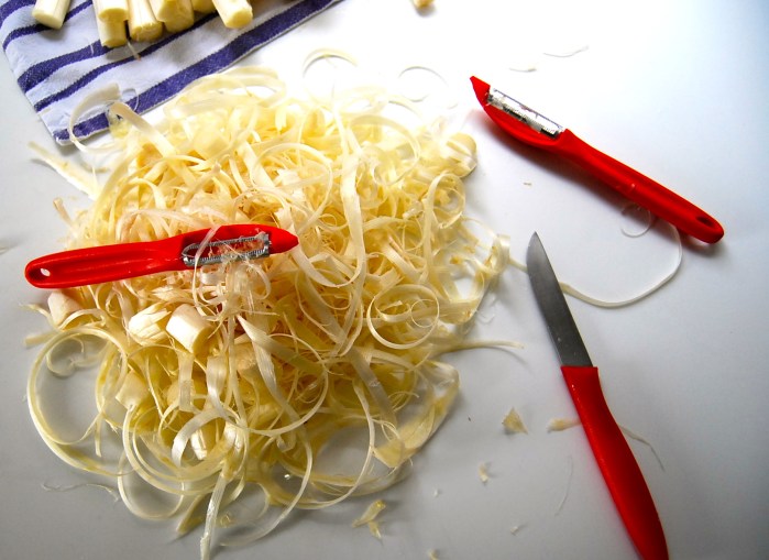 White Asparagus peel