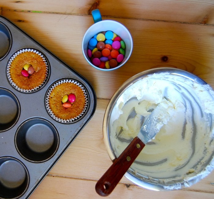 Pinata cupcakes filling