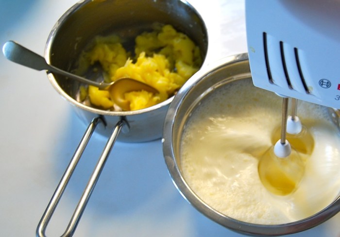 whipped cream frosting 2